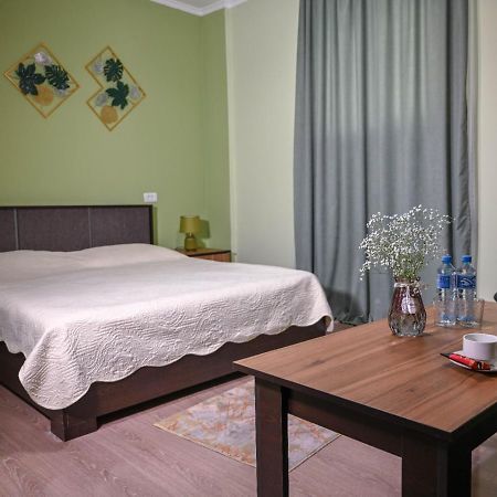 Sofia Hotel Jerevan Eksteriør billede