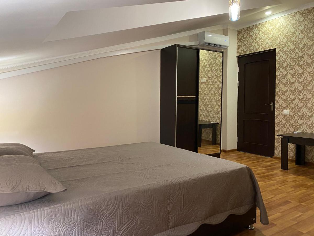 Sofia Hotel Jerevan Eksteriør billede